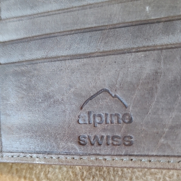 Alpine Swiss Wallet Gray Leather Bifold - Picture 10 of 10